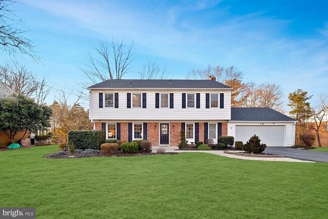 Primary Photo - 18 Orchard Way N