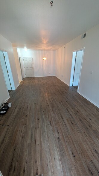 Building Photo - 2894 W Riverwalk Cir
