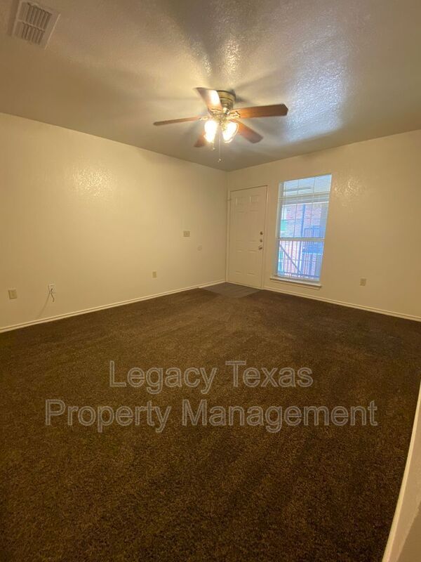 Building Photo - 1112 Williams Ave