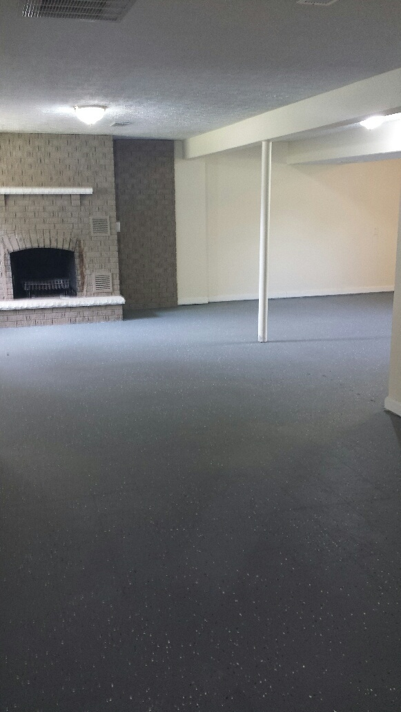 Building Photo - 3 Bed 2 Bath Home Located in Warren Township