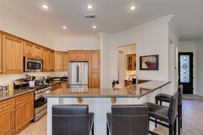 Building Photo - 46 Fountainhead Cir