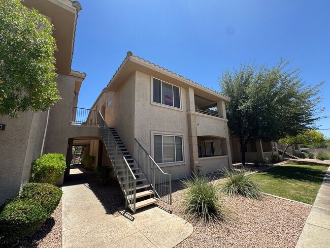 Primary Photo - Cozy Condo in Ahwatukee