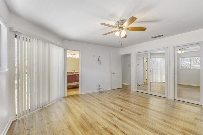 Building Photo - 8126 Ceberry Dr