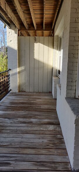 Building Photo - 19 Melvin Ave