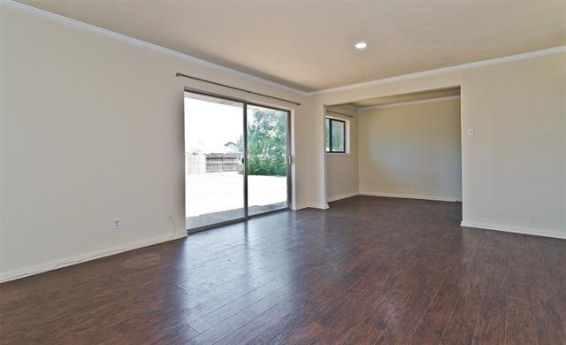 Building Photo - 502 Campfire Dr
