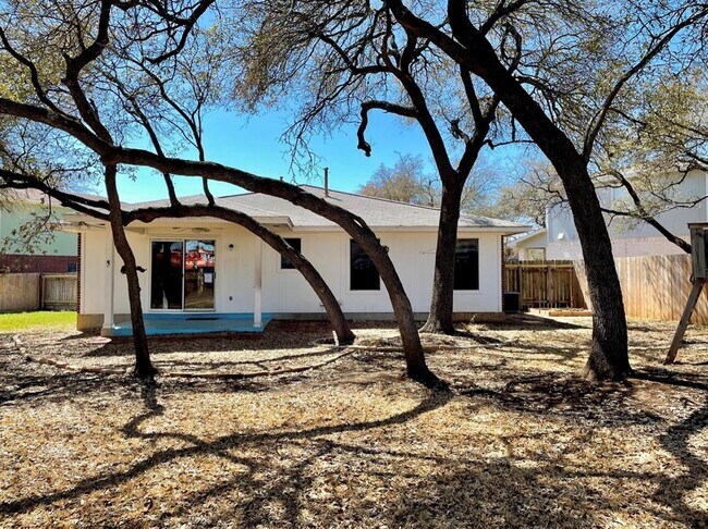 Building Photo - 1601 Lloydminister Way