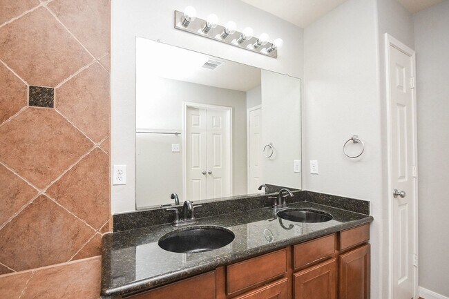 Building Photo - 14327 Mossy Gate Ln