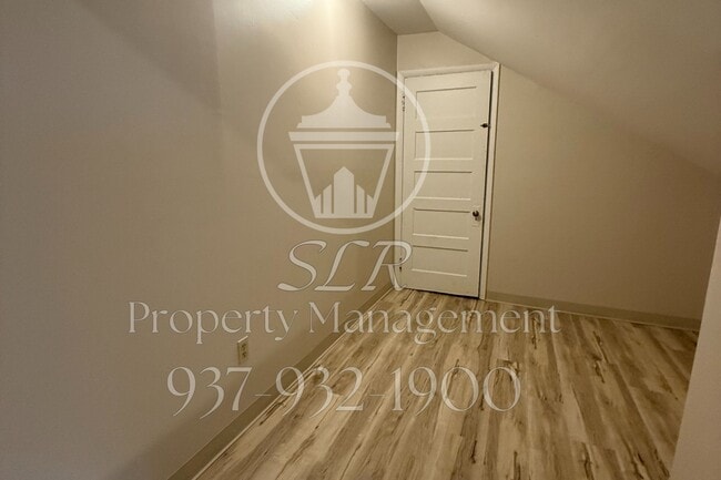 Building Photo - 541 Grafton Ave