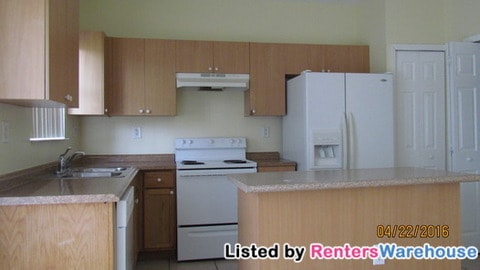 Building Photo - 1623 SE 31st Ct