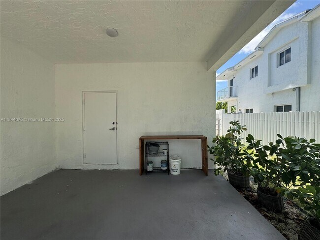 Building Photo - 6323 NW 1st Pl