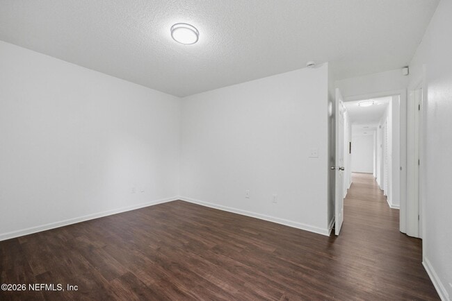 Building Photo - 2117 W 39th St