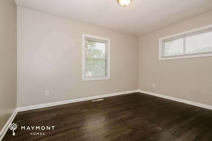 Building Photo - 7906 W 87th St