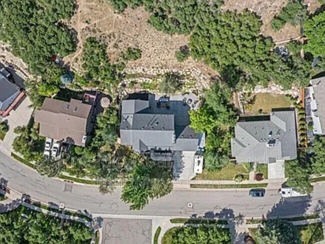 Building Photo - 10927 S Lostwood Dr