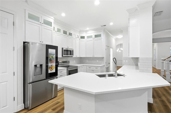 Building Photo - 912 Waterside Dr