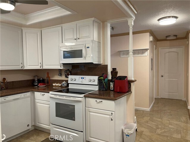 Building Photo - 2404 Via Mariposa W
