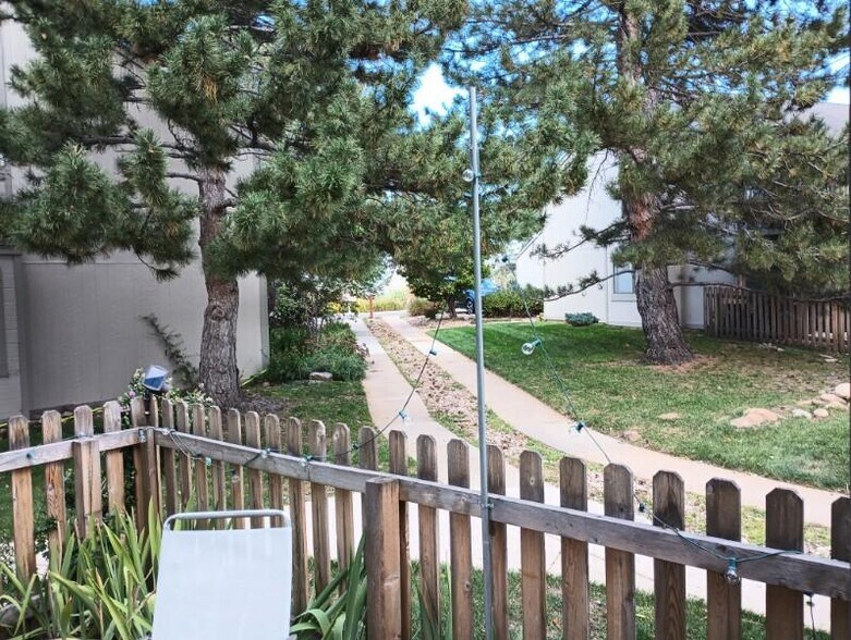 Building Photo - 4845 W Moorhead Cir