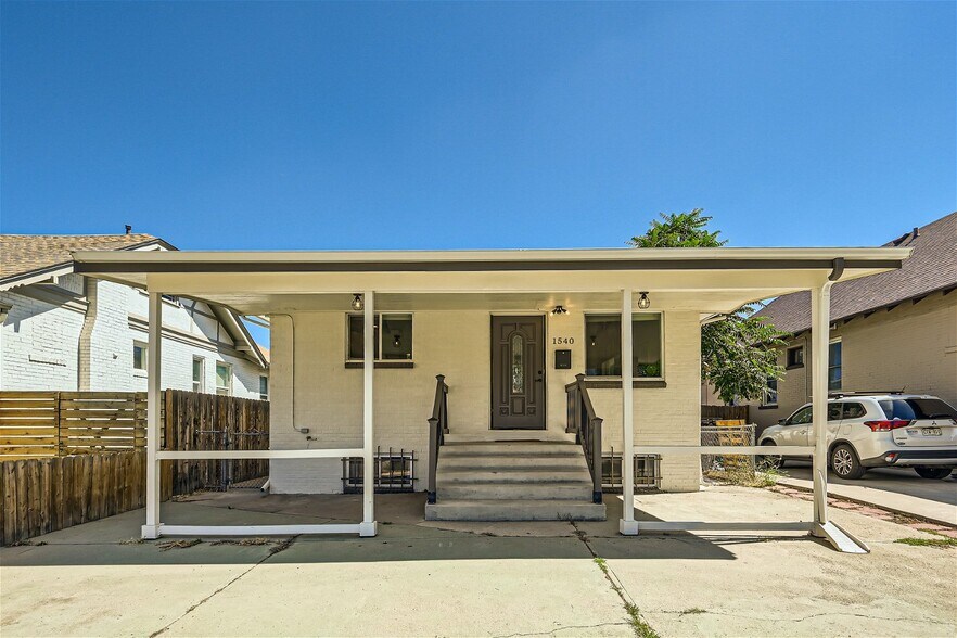 Primary Photo - 1540 Lowell Blvd