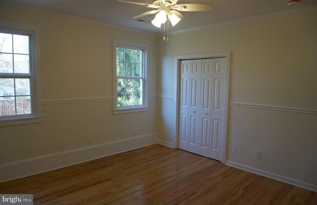 Building Photo - 906 Litchfield Rd