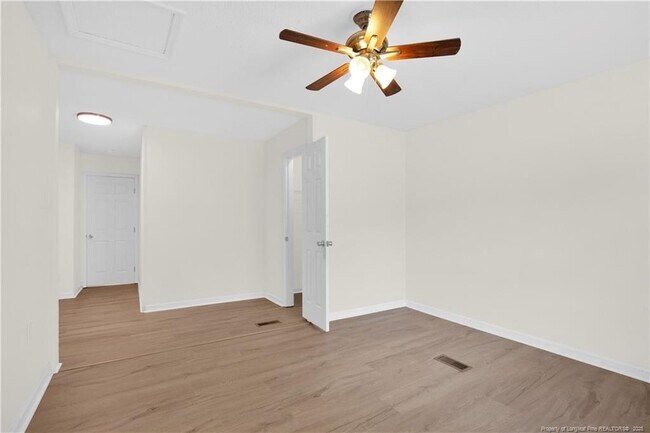 Building Photo - 7000 Medway Ct