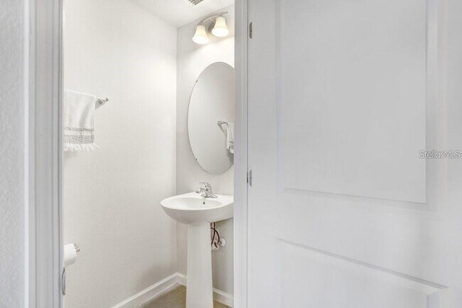 Building Photo - 10976 Verawood Dr