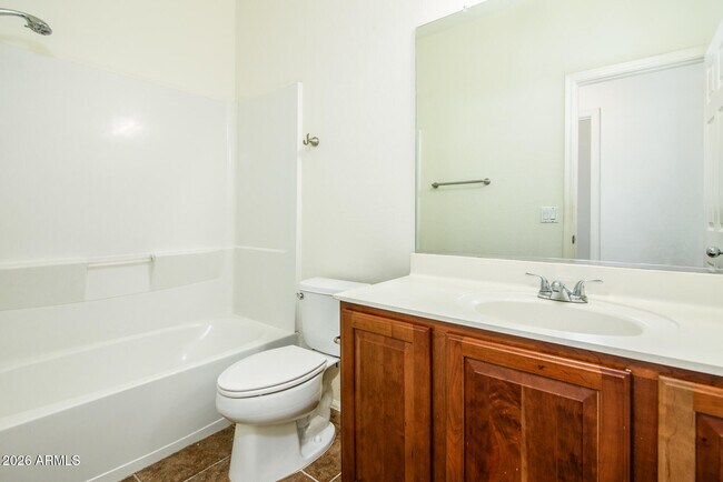 Building Photo - 44640 Yucca Ln