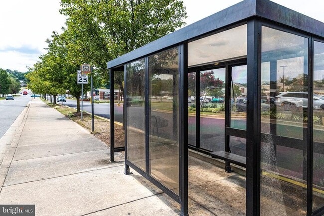 Building Photo - 6620 Potomac Ave