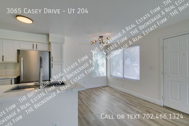 Building Photo - 3065 Casey Dr