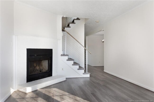 Building Photo - 1228 Woodland Dr