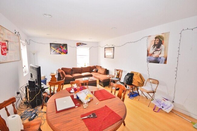 Primary Photo - Three Bedroom and One bathroom apartment