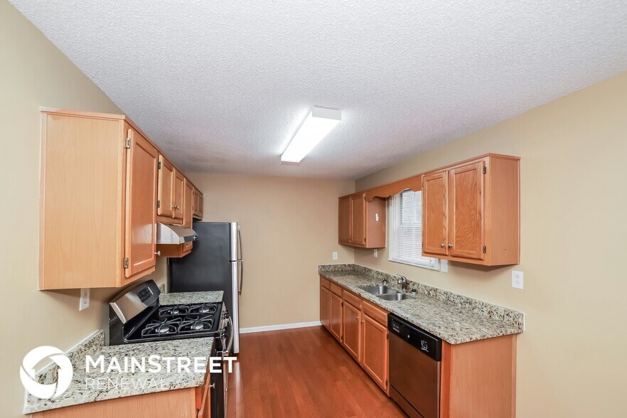 Building Photo - 111 Brandon Woods Cir