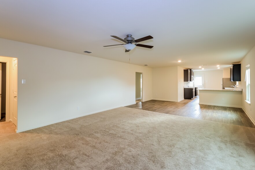 Building Photo - 12025 Claudette St