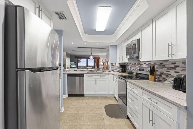 Building Photo - 890-A1A A1A Beach Blvd