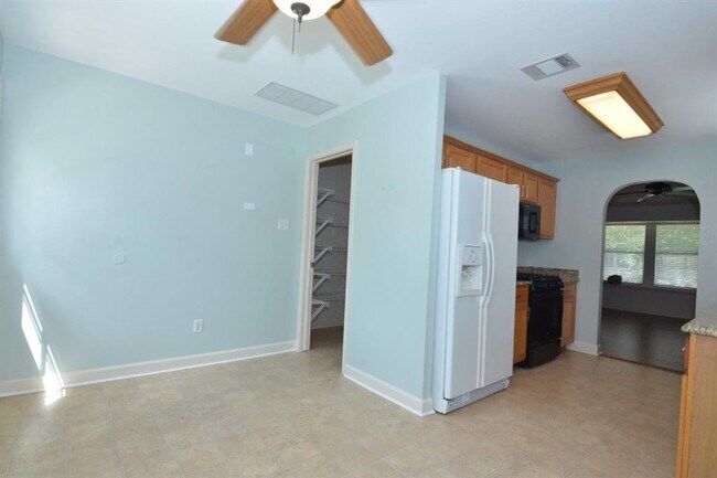 Building Photo - 115 Teasley