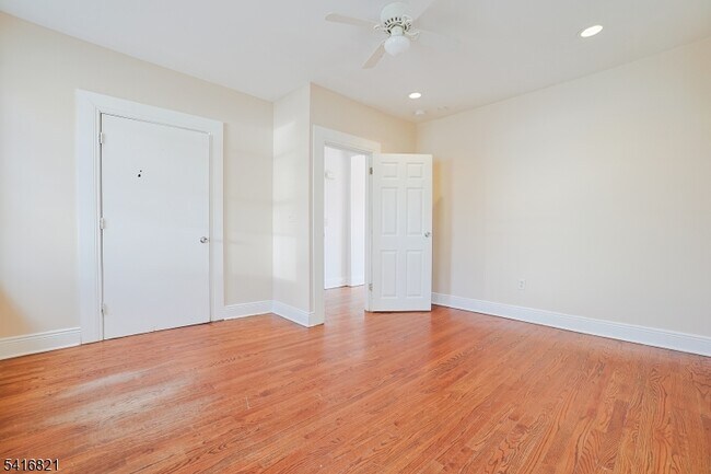 Building Photo - 58 Prospect St