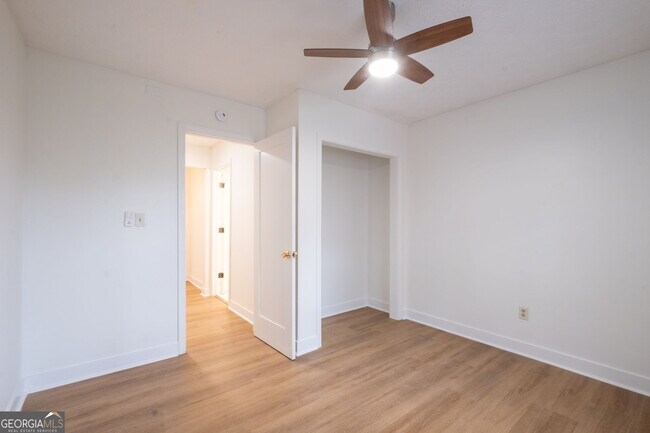 Building Photo - 2688 Benton Dr