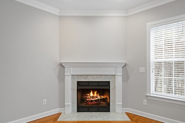 Building Photo - **3bd/2.5ba Townhome in Magnolia Woods**