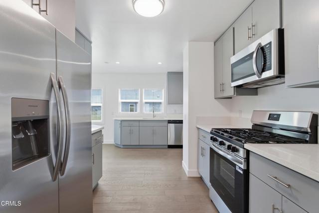 Building Photo - 250 S Ave 55