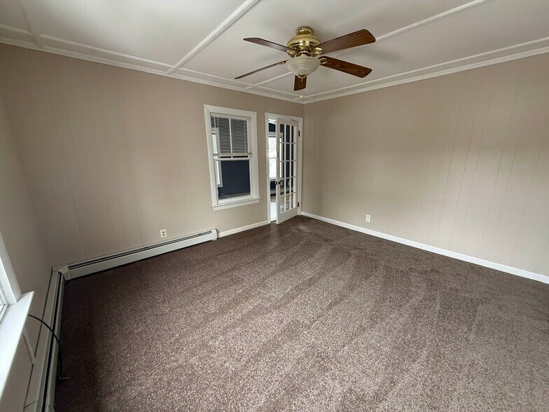 Building Photo - 3 S Garand St