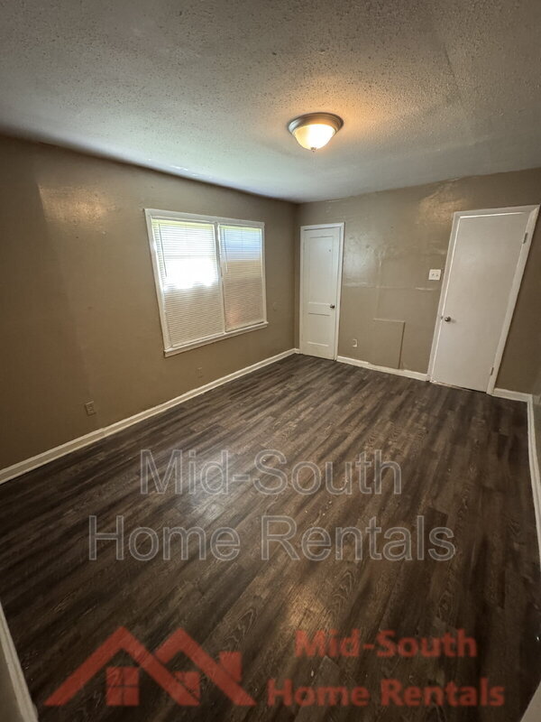 Building Photo - 1604 Echles St