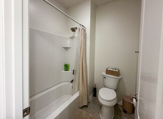 Building Photo - 41602 W Anne Ln