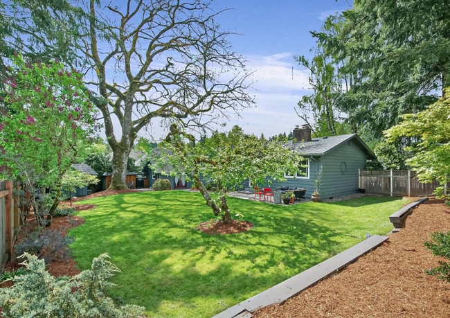 Building Photo - |NEW| ~ Charming 3-Bedroom Home in Portlan...