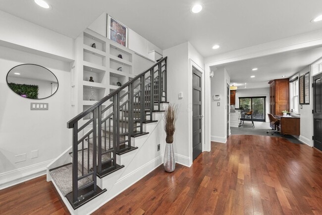 Building Photo - 610 City Park Ave