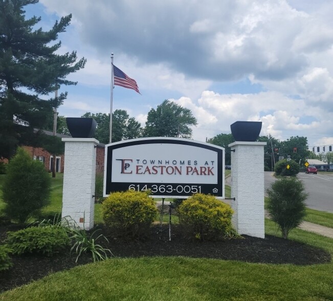 Primary Photo - Townhomes at Easton Park