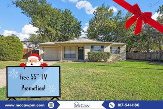 Building Photo - 3204 Caribbean Dr