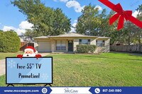 Building Photo - 3204 Caribbean Dr