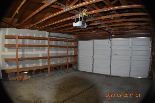 Building Photo - 104 Southwood Ct