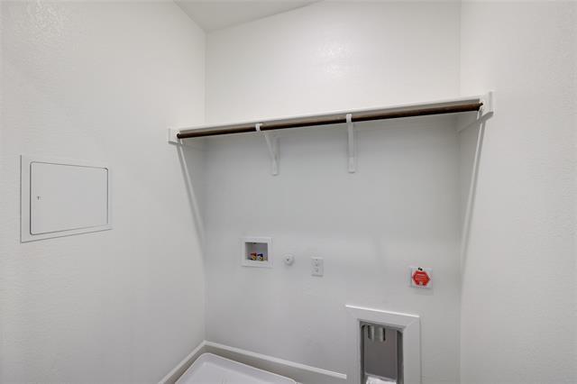 Building Photo - 14421 Walsh Ave