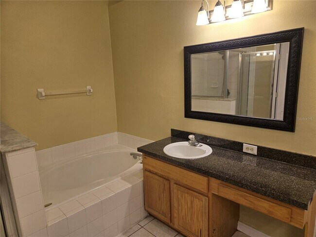 Building Photo - 1424 Wylie Ct