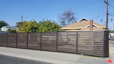 Building Photo - 5217 N Marmion Way