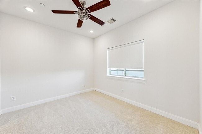 Building Photo - 1505 Missouri St